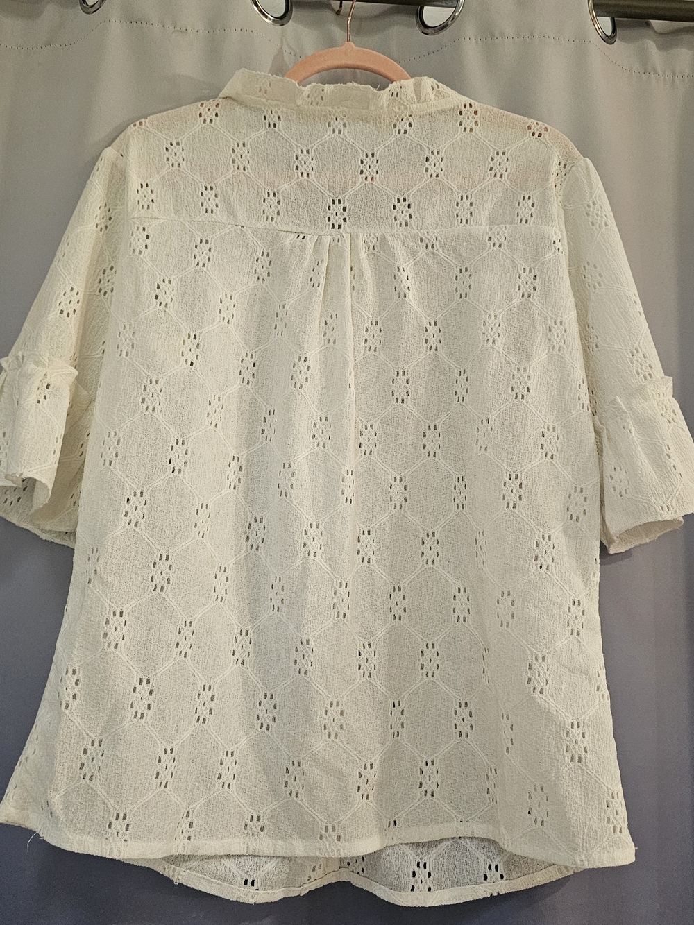 White Blouse With Cut Out Pattern - Picture 3 of 3